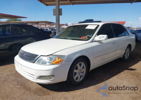 2000 Toyota Avalon Xls z USA, uszkodzony, nr VIN 4T1BF28B5YU043273